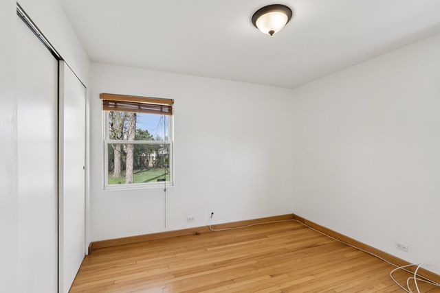 9523 Sayre Avenue, Morton Grove, IL 60053