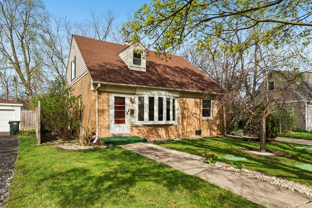 9523 Sayre Avenue, Morton Grove, IL 60053