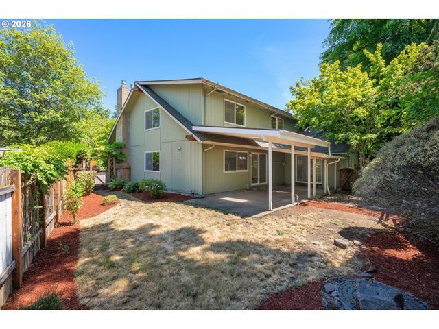 3631 Kevington Ave, Eugene, OR 97405