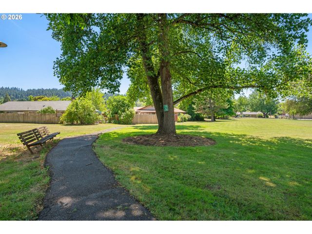 3631 Kevington Ave, Eugene, OR 97405