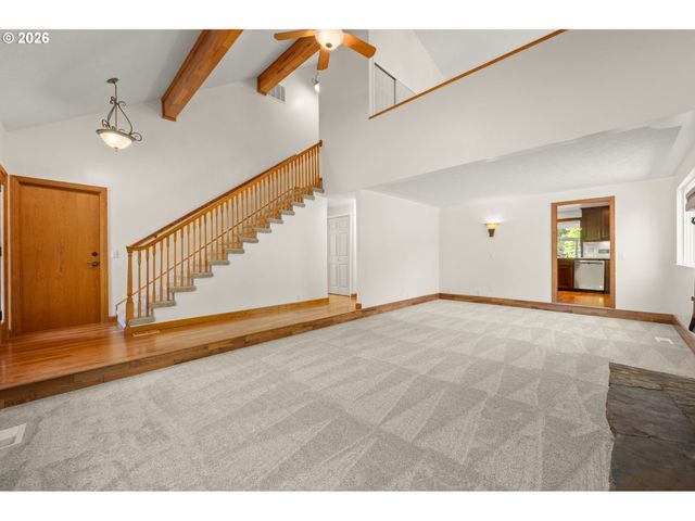 3631 Kevington Ave, Eugene, OR 97405