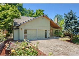 3631 Kevington Ave, Eugene, OR 97405