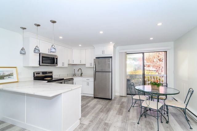 71 Edgeworth St 21, Worcester, MA 01605