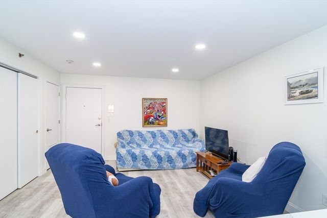 71 Edgeworth St 21, Worcester, MA 01605