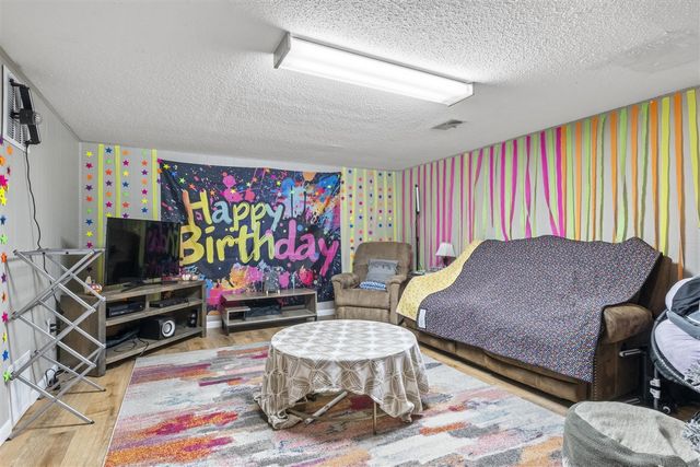 1951 Ridgewood Avenue, Grand Rapids, MI 49506