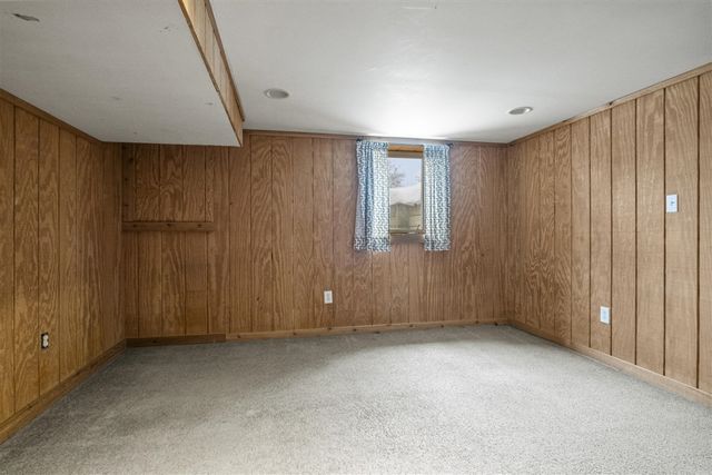 1951 Ridgewood Avenue, Grand Rapids, MI 49506