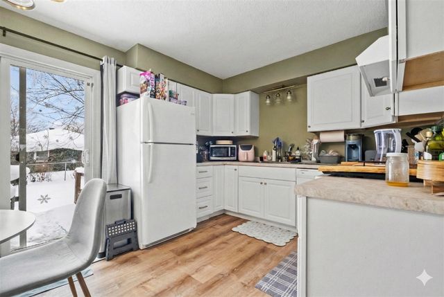 1951 Ridgewood Avenue, Grand Rapids, MI 49506