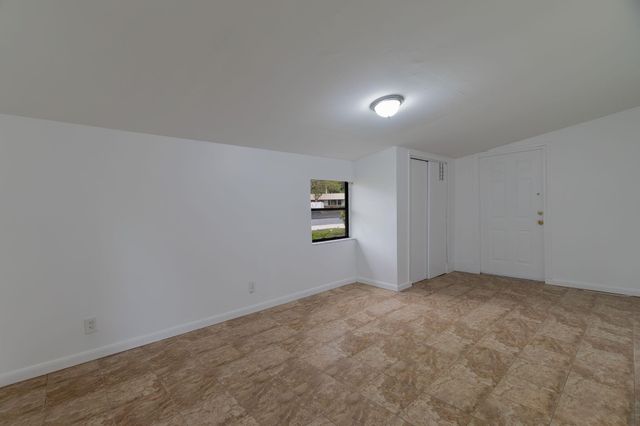 904 SE 16th Street, Stuart, FL 34994