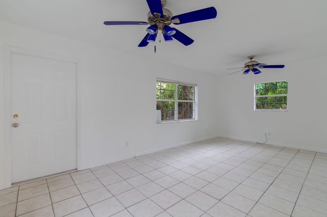 904 SE 16th Street, Stuart, FL 34994