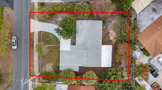 904 SE 16th Street, Stuart, FL 34994