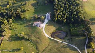 389 Great Valley Lane, Livingston, TN 38570