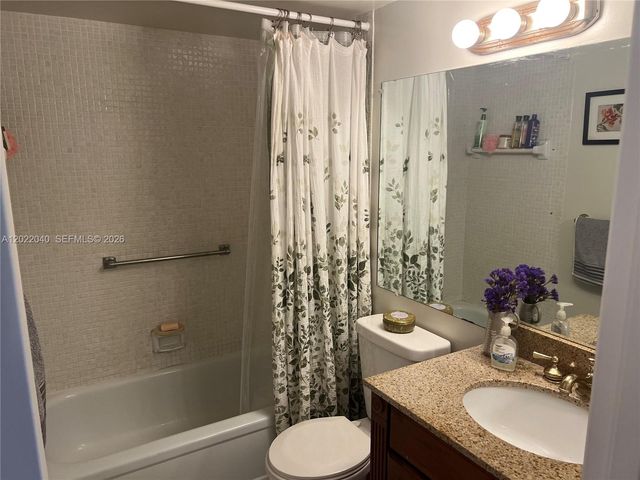 4052 E Harwood E 4052 4052, Deerfield Beach, FL 33442