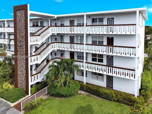 4052 E Harwood E 4052 4052, Deerfield Beach, FL 33442