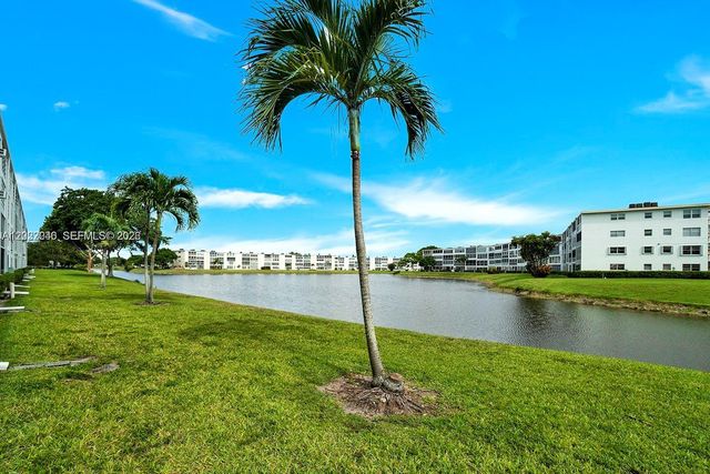 4052 E Harwood E 4052 4052, Deerfield Beach, FL 33442
