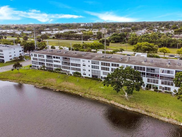 4052 E Harwood E 4052 4052, Deerfield Beach, FL 33442