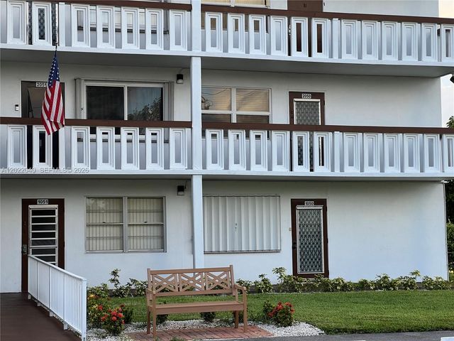 4052 E Harwood E 4052 4052, Deerfield Beach, FL 33442