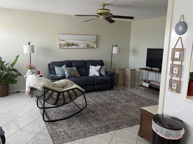 4052 E Harwood E 4052 4052, Deerfield Beach, FL 33442