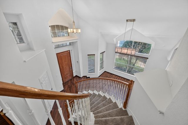512 Renfro Court, Irving, TX 75063