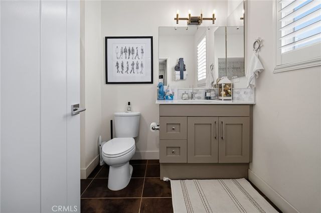 1687 Grand View, Costa Mesa, CA 92627