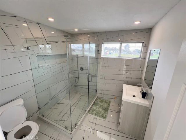 33761 Leon Rd, Winchester, CA 92596