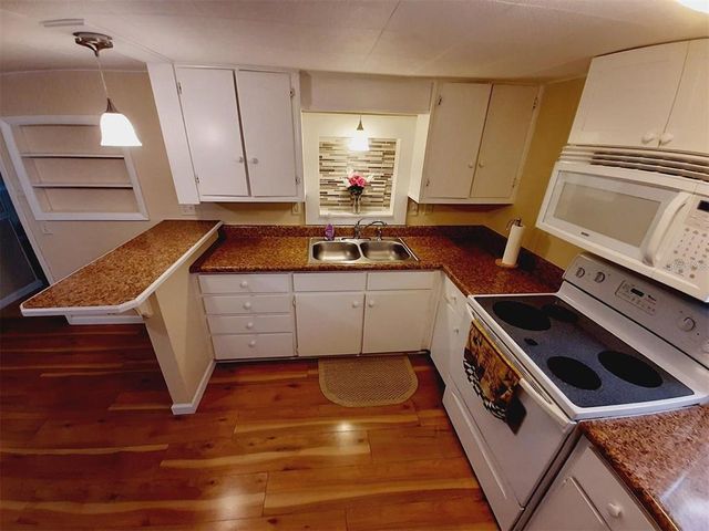 313 S RIDGEWOOD AVENUE, Deland, FL 32720