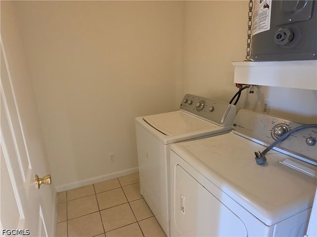 1107 S Loop BLVD, Lehigh Acres, FL 33936