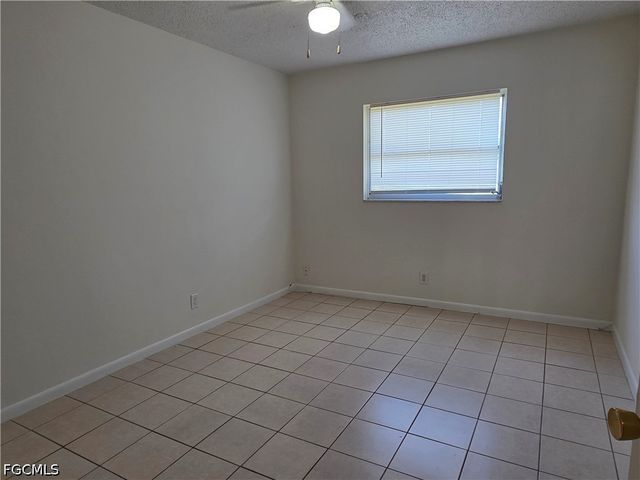 1107 S Loop BLVD, Lehigh Acres, FL 33936