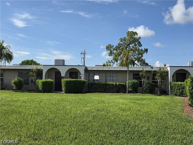 1107 S Loop BLVD, Lehigh Acres, FL 33936