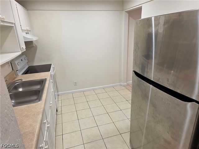1107 S Loop BLVD, Lehigh Acres, FL 33936