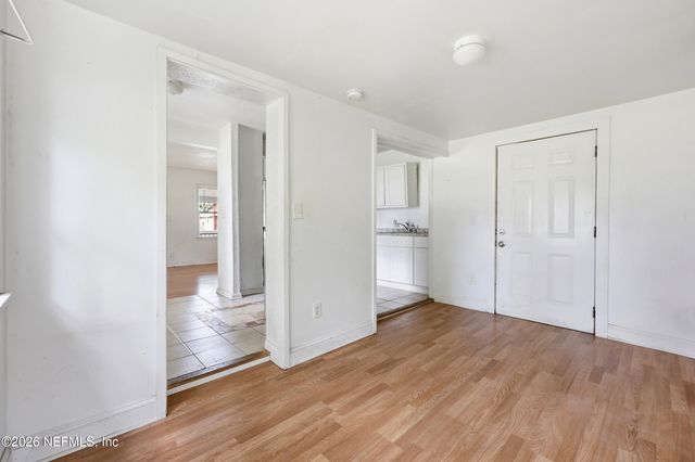 1533 E 12TH Street, Jacksonville, FL 32206