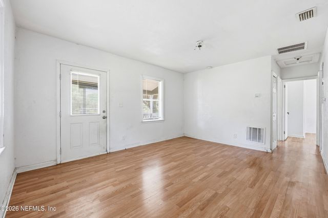 1533 E 12TH Street, Jacksonville, FL 32206