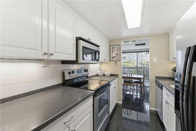 2830 Shore Dr Apt 200, Virginia Beach, VA 23451