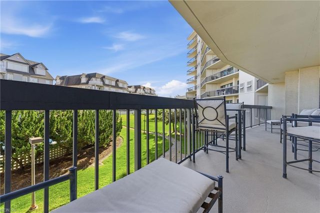 2830 Shore Dr Apt 200, Virginia Beach, VA 23451