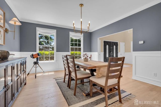 4 Scott Drive, Monroe, NJ 08831