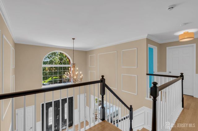 4 Scott Drive, Monroe, NJ 08831