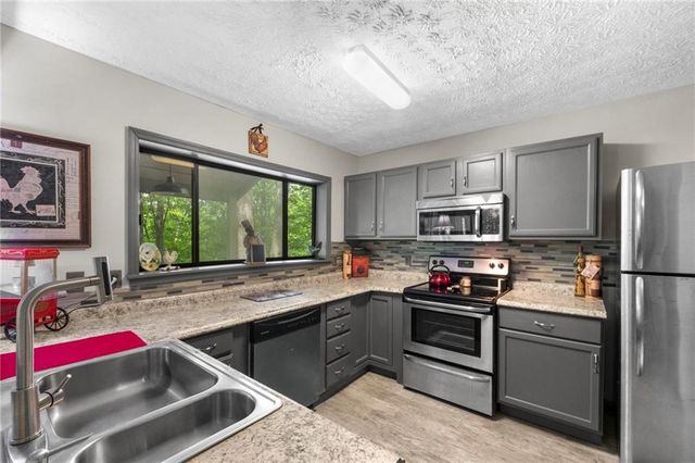 624 Crippled Oak Trail, Jasper, GA 30143