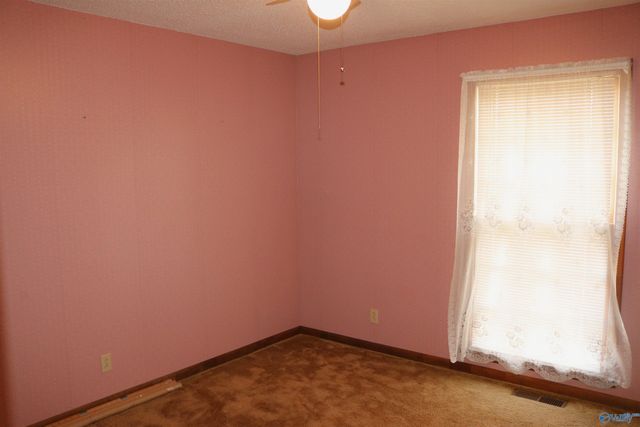 74 3rd Avenue, Grant, AL 35747