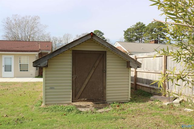 74 3rd Avenue, Grant, AL 35747