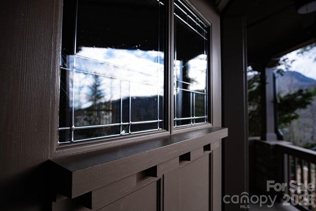 10 McMurray Lane, Black Mountain, NC 28711