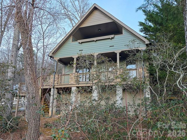 10 McMurray Lane, Black Mountain, NC 28711