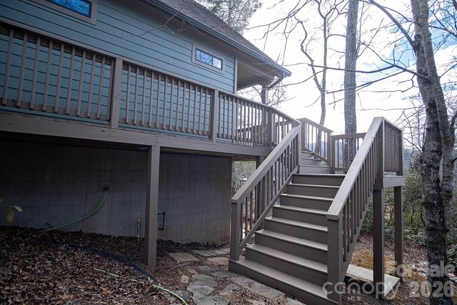 10 McMurray Lane, Black Mountain, NC 28711