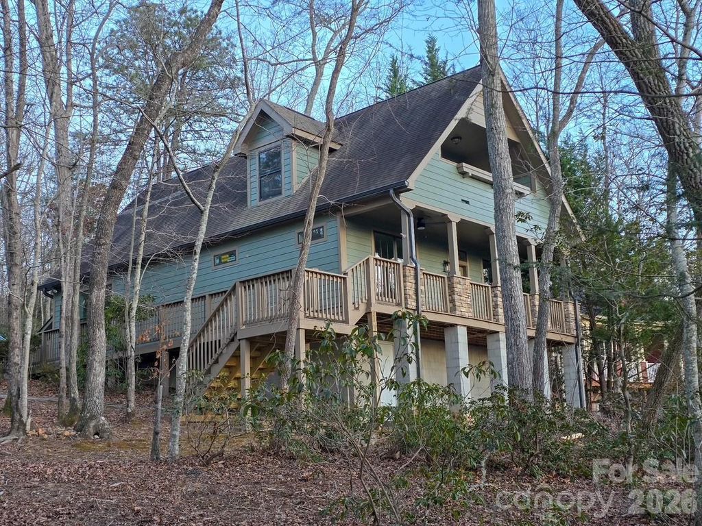 10 McMurray Lane, Black Mountain, NC 28711