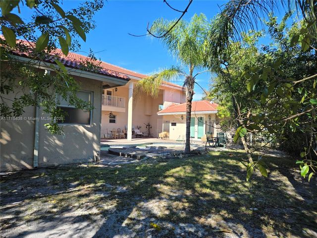 4956 Rothschild Dr, Coral Springs, FL 33067