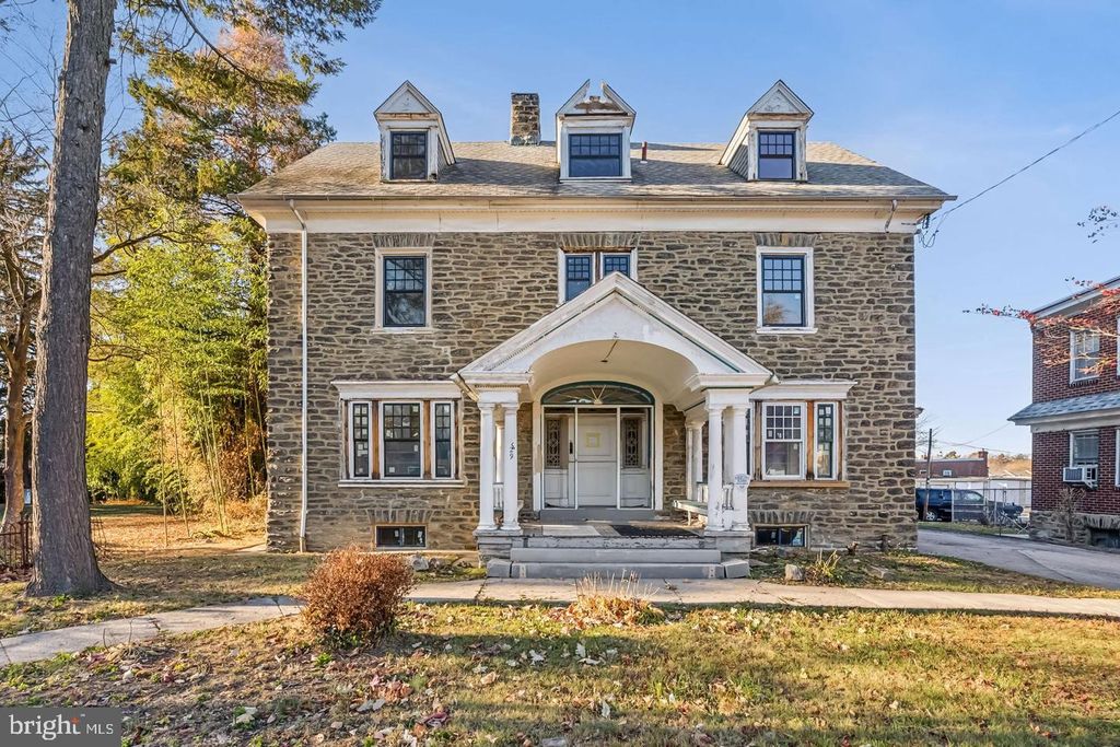 329 E WISTER ST, Philadelphia, PA 19144 — exterior