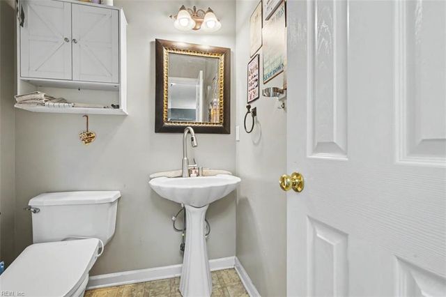 106 Bronze CT, Williamsburg, VA 23185
