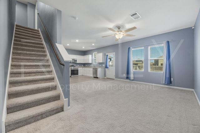 220 Wonderful Life WAY, Jarrell, TX 76537