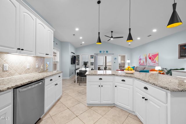 2015 N Shore Drive B, Surf City, NC 28445