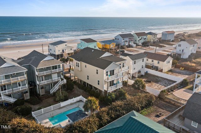 2015 N Shore Drive B, Surf City, NC 28445