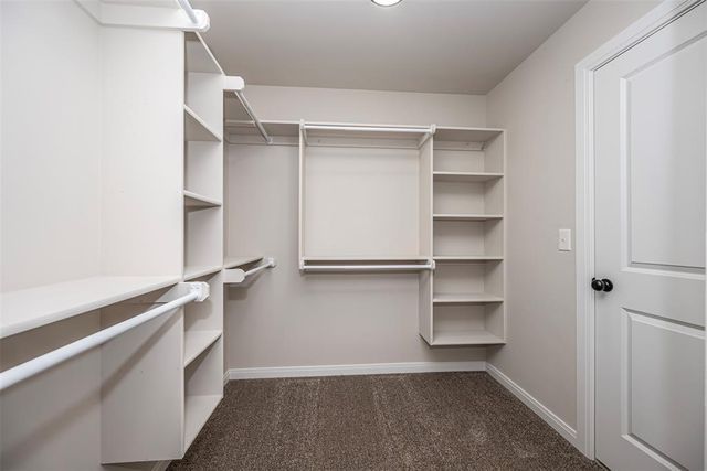 1948 W Crossbow Way, Mustang, OK 73064