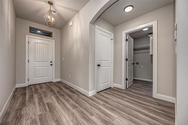 1948 W Crossbow Way, Mustang, OK 73064